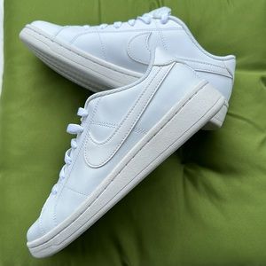 Nike Court Vision Low